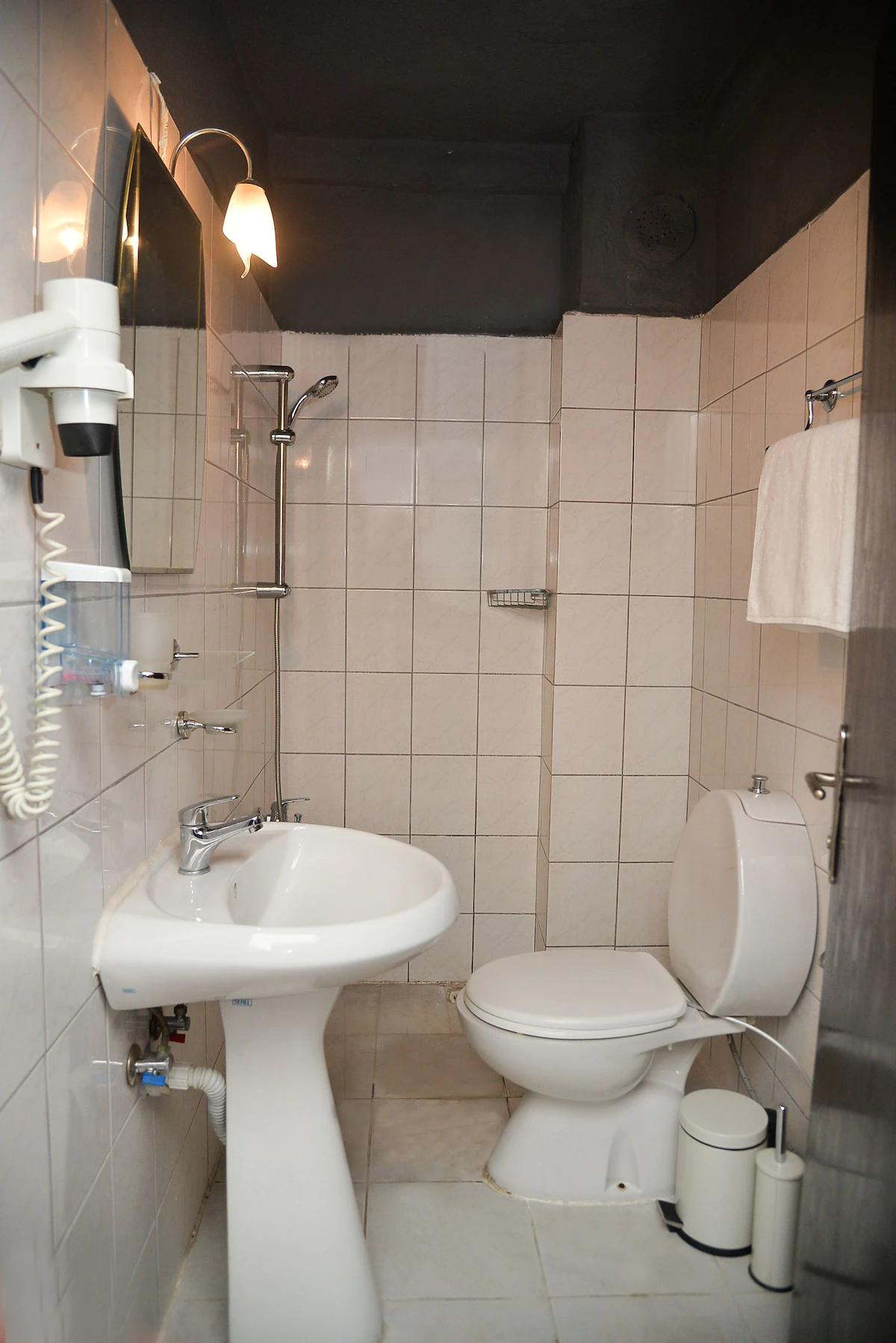 سرویس بهداشتی و حمام هتل ملودی آنتالیا